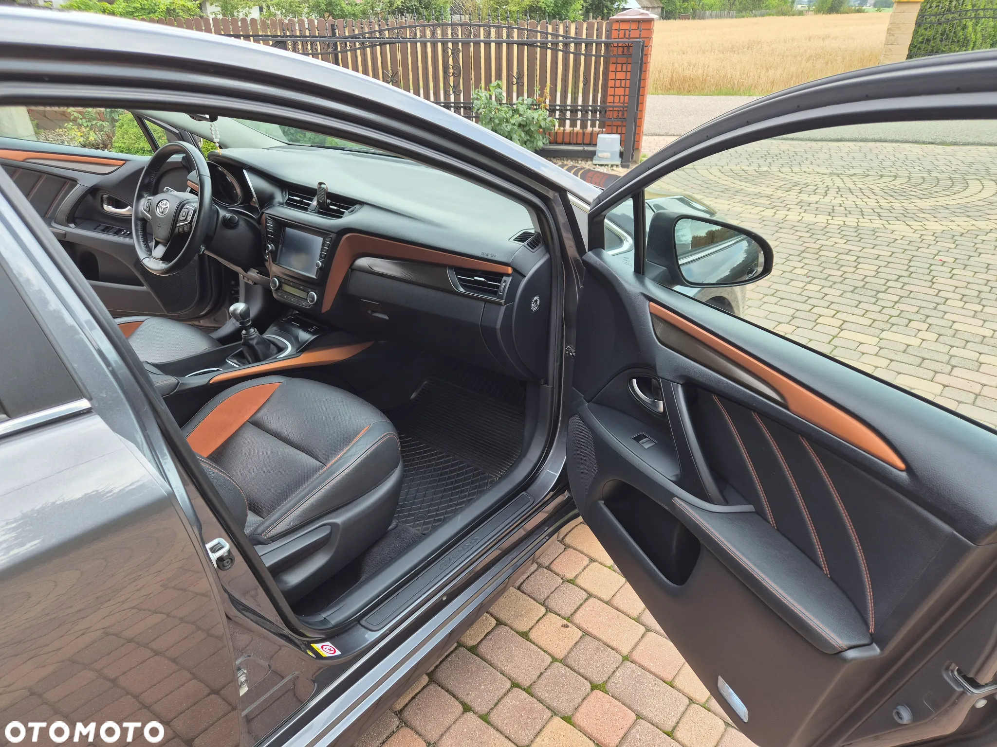 Toyota Avensis 1.8 Prestige - 10