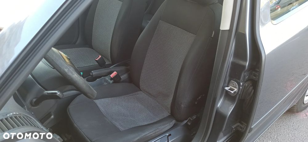 Skoda Octavia 1.6 Tour - 15