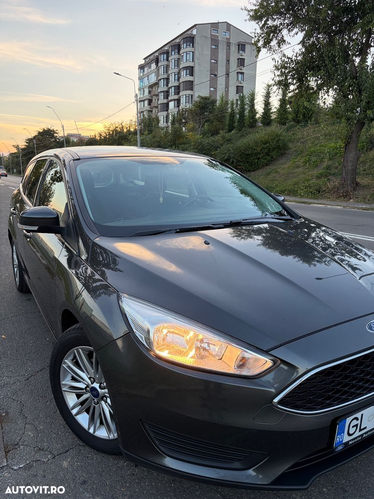 Ford Focus - 1