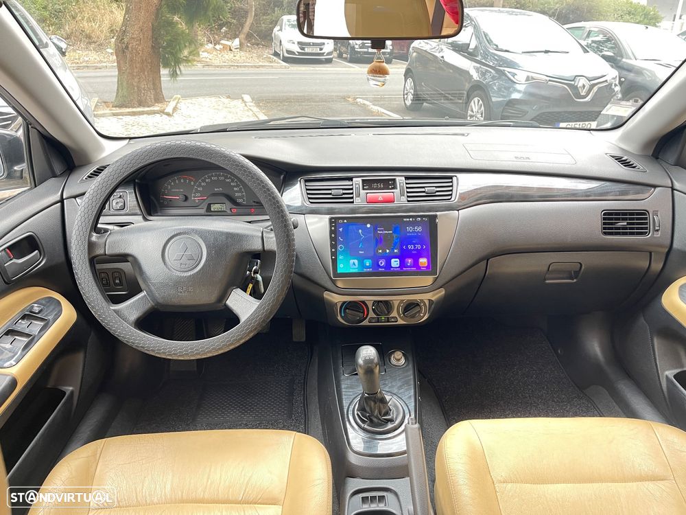 Mitsubishi Lancer - 12