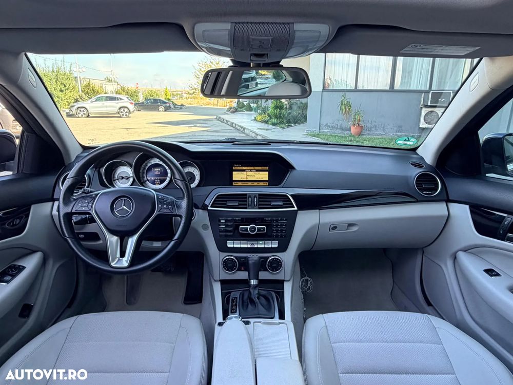 Mercedes-Benz C 2012 photo 5