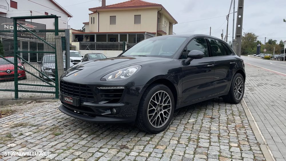 Porsche Macan Standard - 1