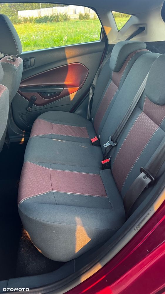 Ford Fiesta 1.25 Platinium X - 16