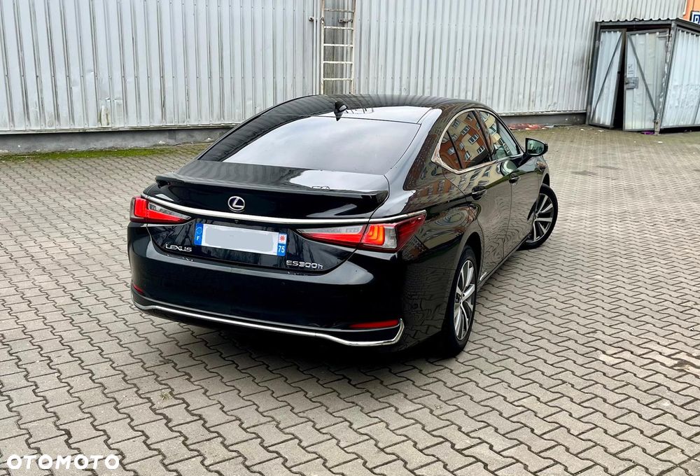 Lexus ES 300h Elegance - 14