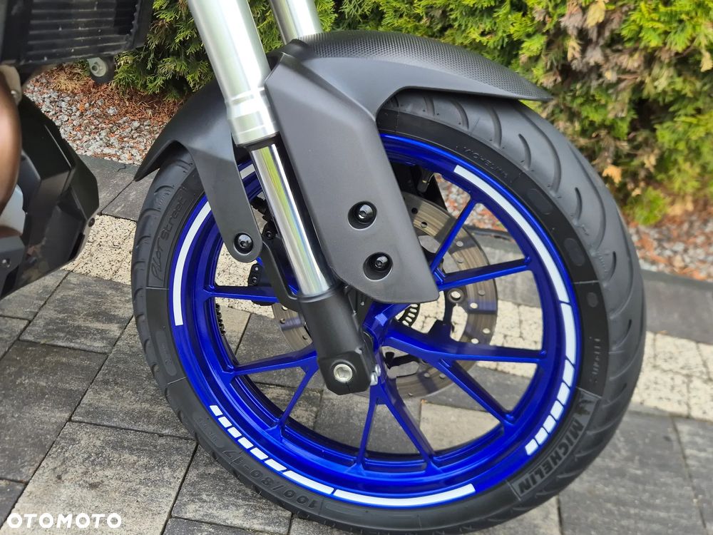 Yamaha MT - 8