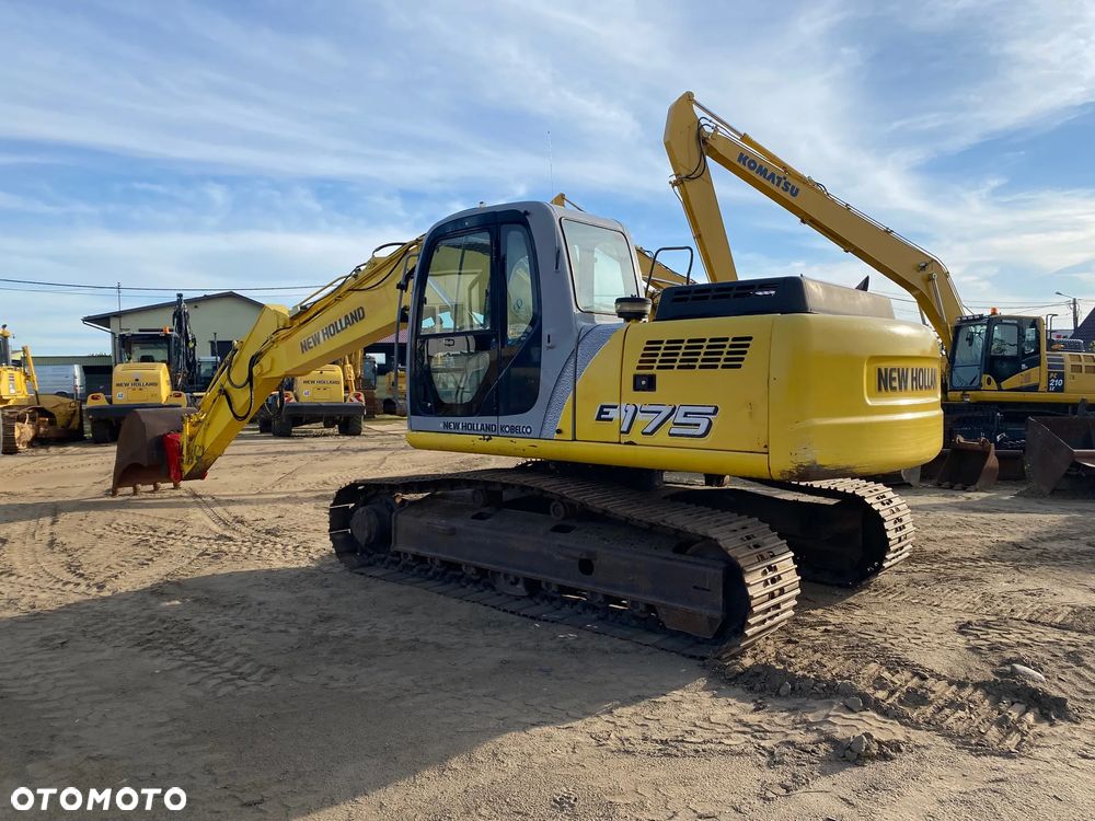 Kobelco NEW HOLLAND E175, 9900 MTH, Z NIEMIEC, PODWOZIE 90% DOBRE, WZOROWO UTRZYMANA - 19