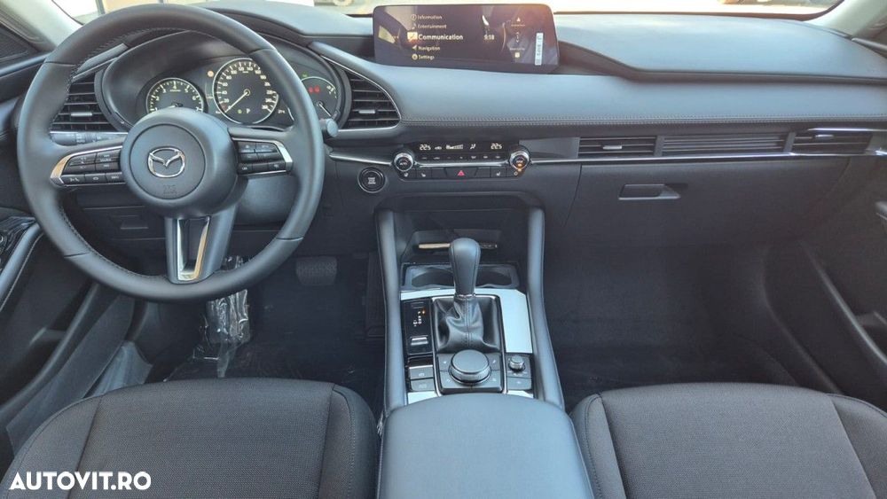 Mazda 3 - 10