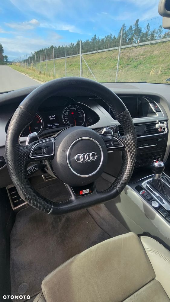 Audi A4 Avant 2.0 TFSI Quattro S tronic - 12