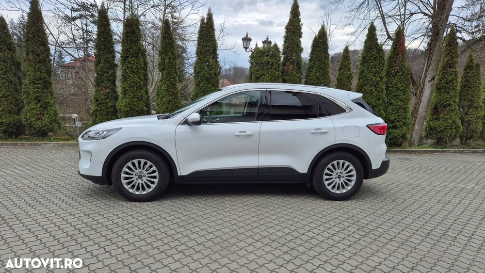 Ford Kuga 2.0 EcoBlue A8 AWD Titanium - 4