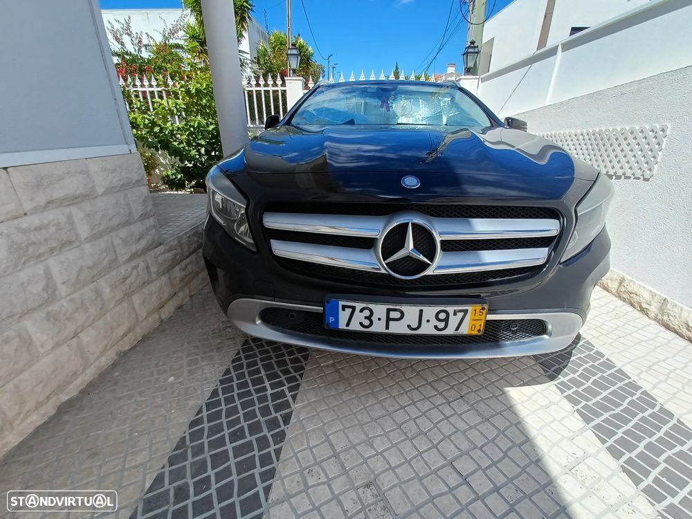 Mercedes-Benz GLA 180 CDI Urban - 3