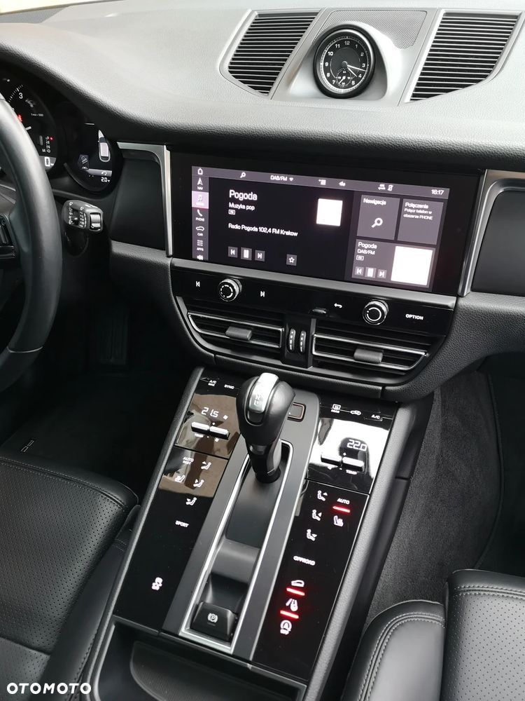 Porsche Macan T - 21
