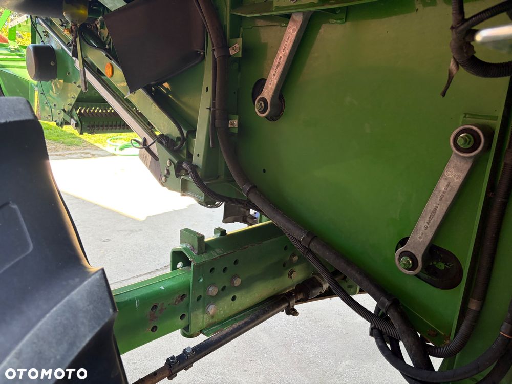 John Deere S680i - 27