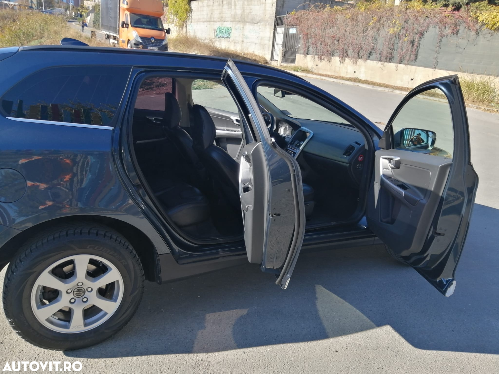 Volvo XC 60 2.4D AWD Aut. - 3