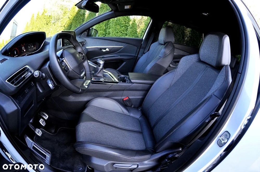 Peugeot 5008 1.2 PureTech Allure S&S - 19