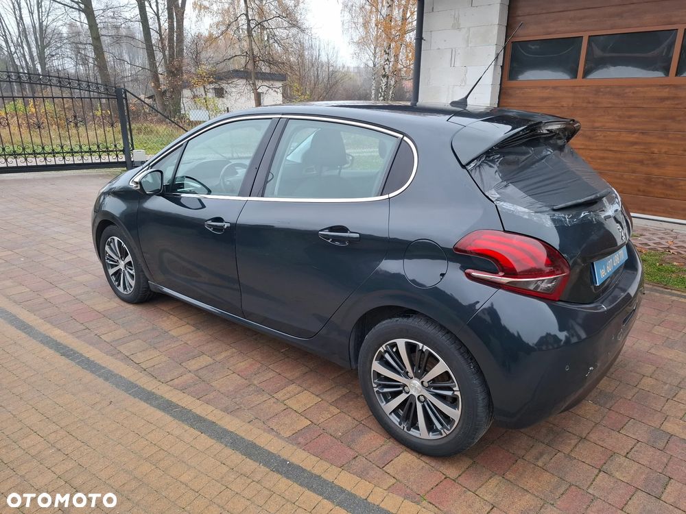 Peugeot 208 Blue-HDi 100 Stop&Start Allure - 10