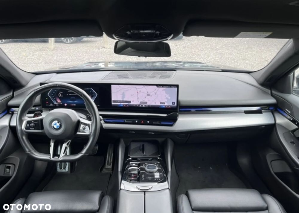 BMW Seria 5 520i M Sport Edition - 11