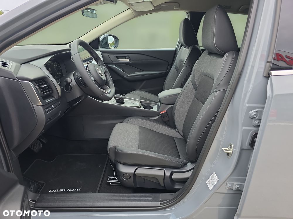 Nissan Qashqai 1.3 DIG-T mHEV N-Connecta Xtronic - 14