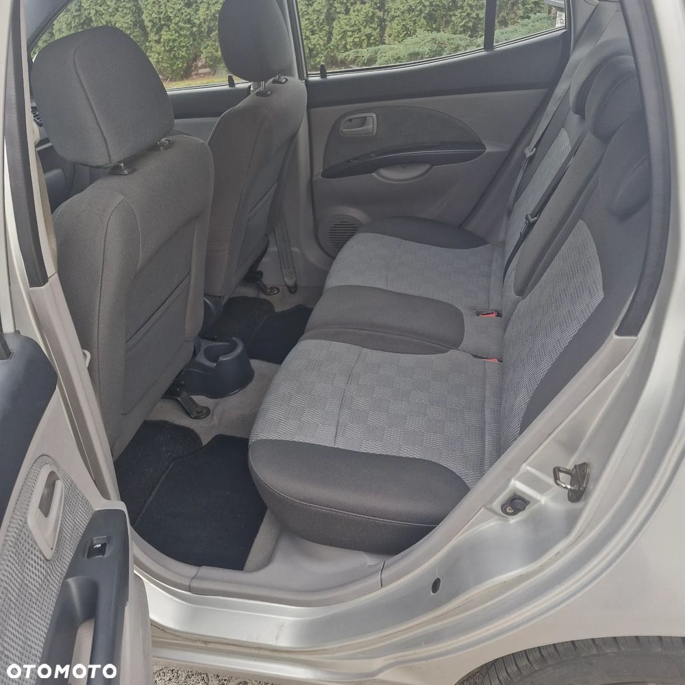 Kia Picanto - 10