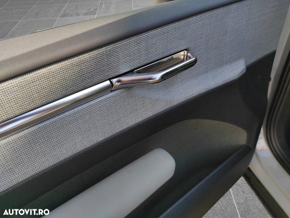 Volvo EX30 Twin Motor Performance Plus - 12