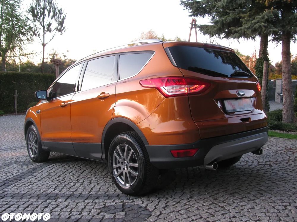 Ford Kuga 2.0 TDCi 2x4 Titanium - 5