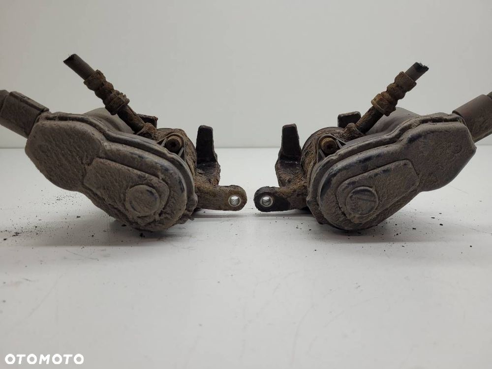 ZACISK HAMULCOWY TYŁ TYLNY LEWY PRAWY KOMPLET AUDI A5 8T 2.0 TDI - 3