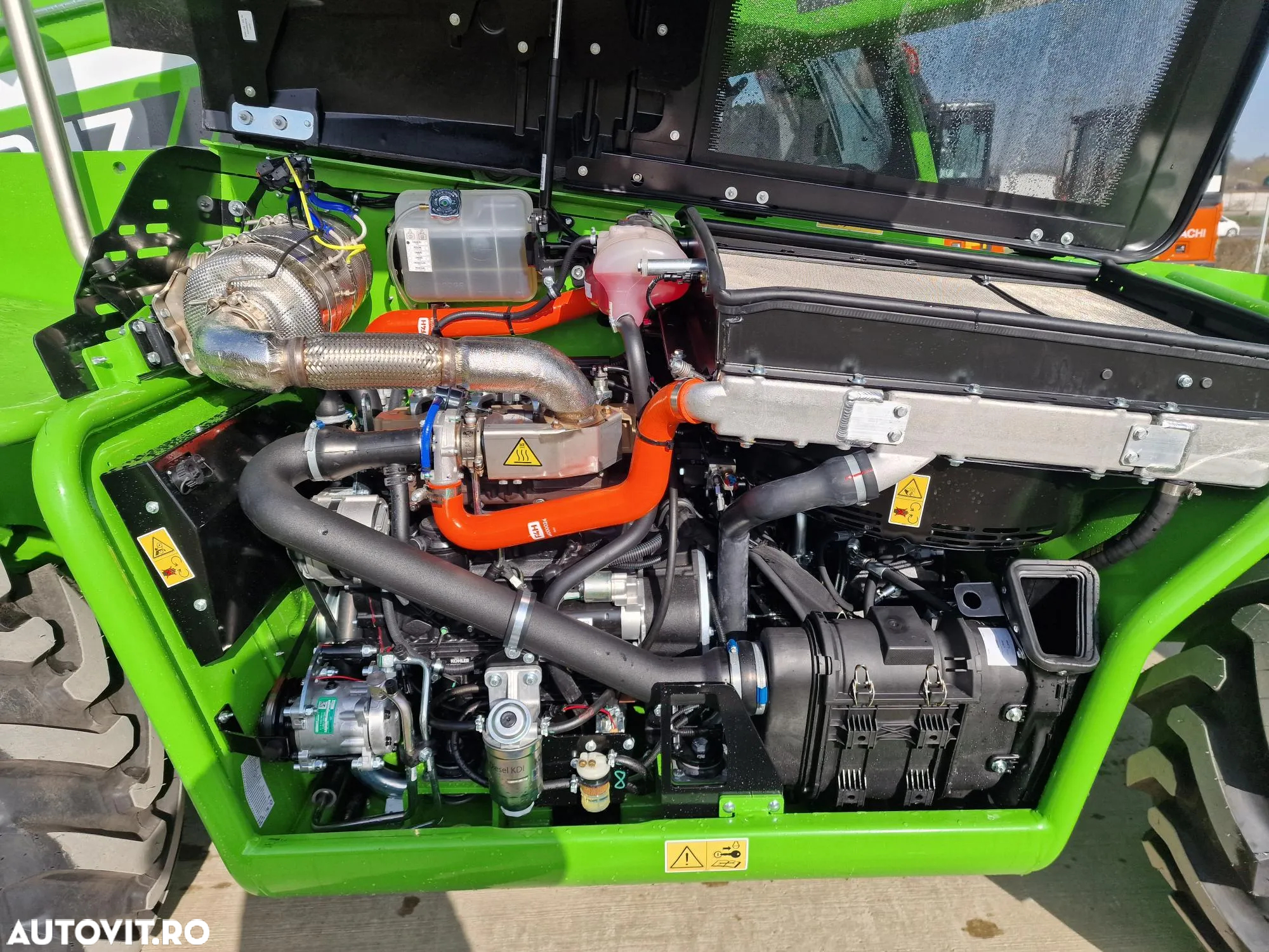 Merlo P40.17, inaltime ridicare 17m, ridica 4 tone primul tronson, Aer cond, garantie 1 an, posibilitate leasing 5 ani, produs in ITALIA, cale fata, cupa 1mc, furci PROMOTIE 103900 EUR+Tva - 17