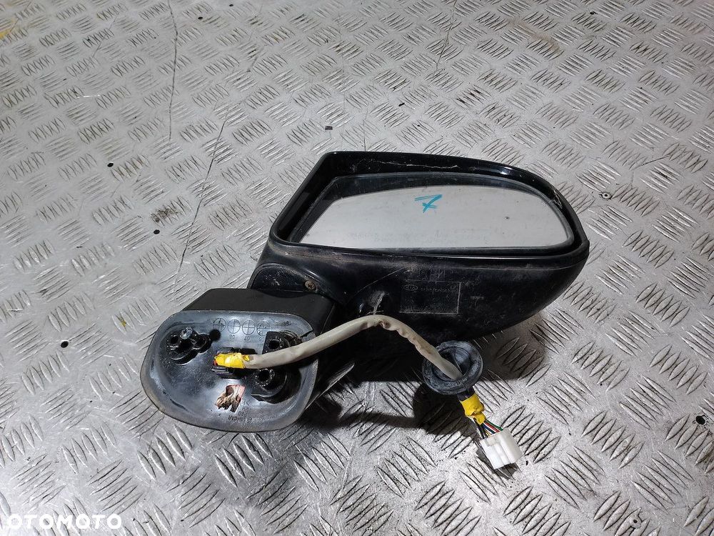 LUSTERKO PRAWE KIA CARENS - 5