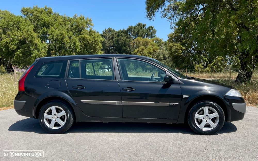 Renault Mégane 1.5 dCi Dynamique - 4