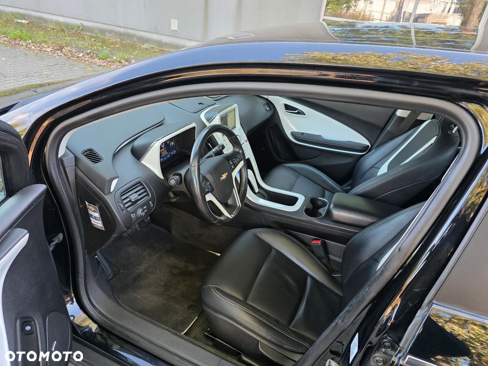 Chevrolet Volt - 25