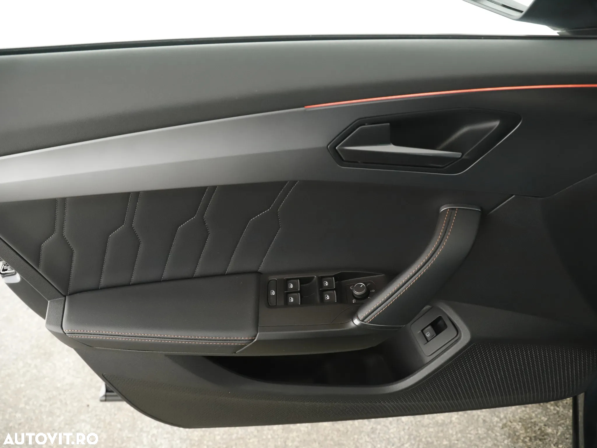 Cupra Formentor 1.4 e-Hybrid DSG - 24