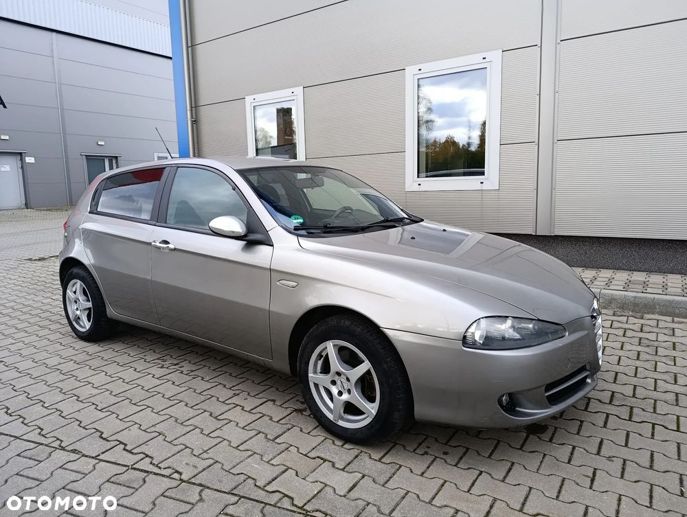 Alfa Romeo 147 1.6 ECO Sportiva - 5