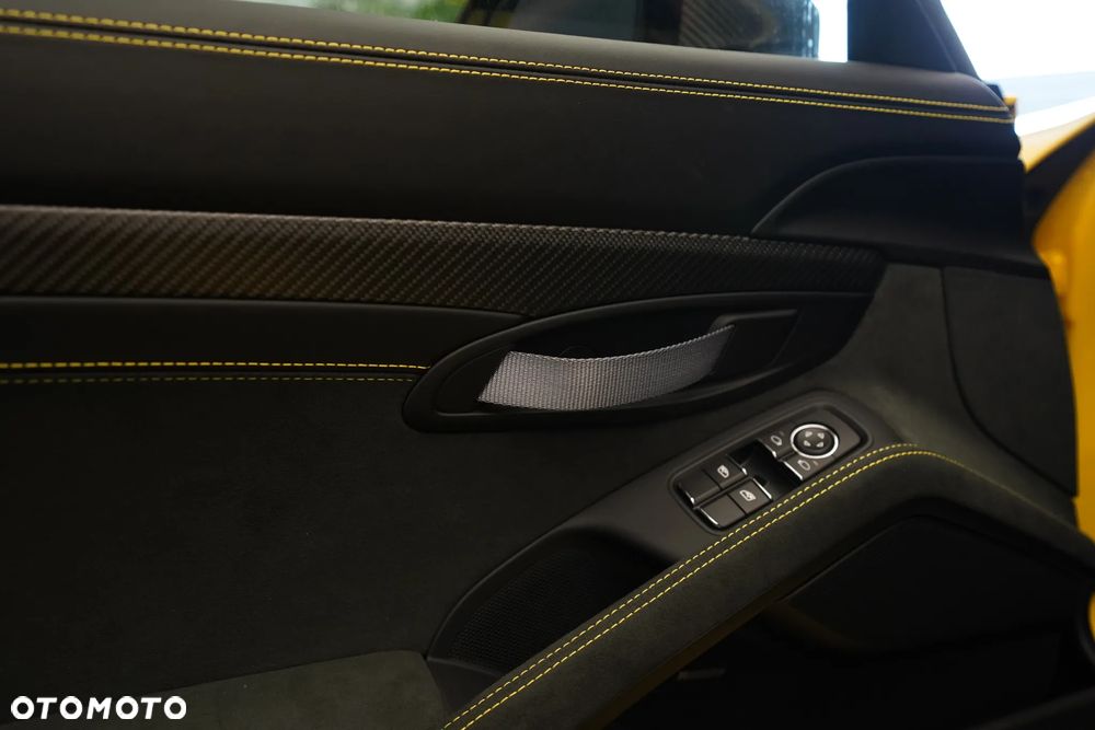 Porsche 718 Cayman GPF GT4 RS PDK - 15