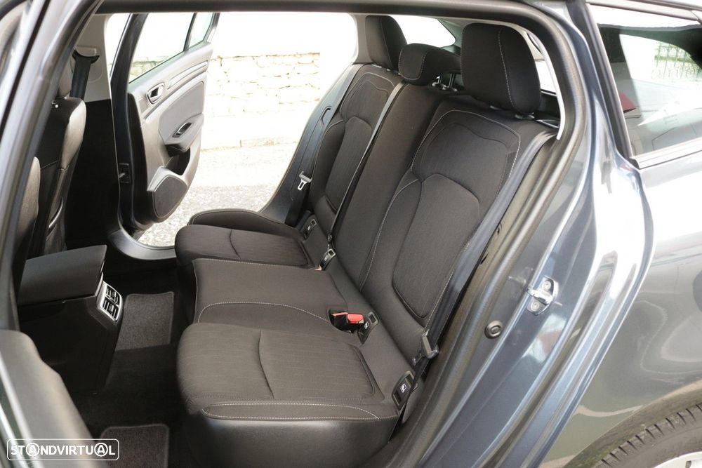 Renault Mégane Sport Tourer 1.5 Blue dCi Limited EDC - 26