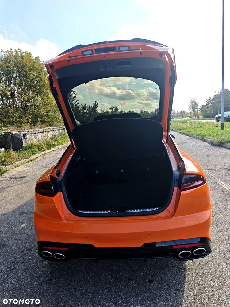 Kia Stinger - 15