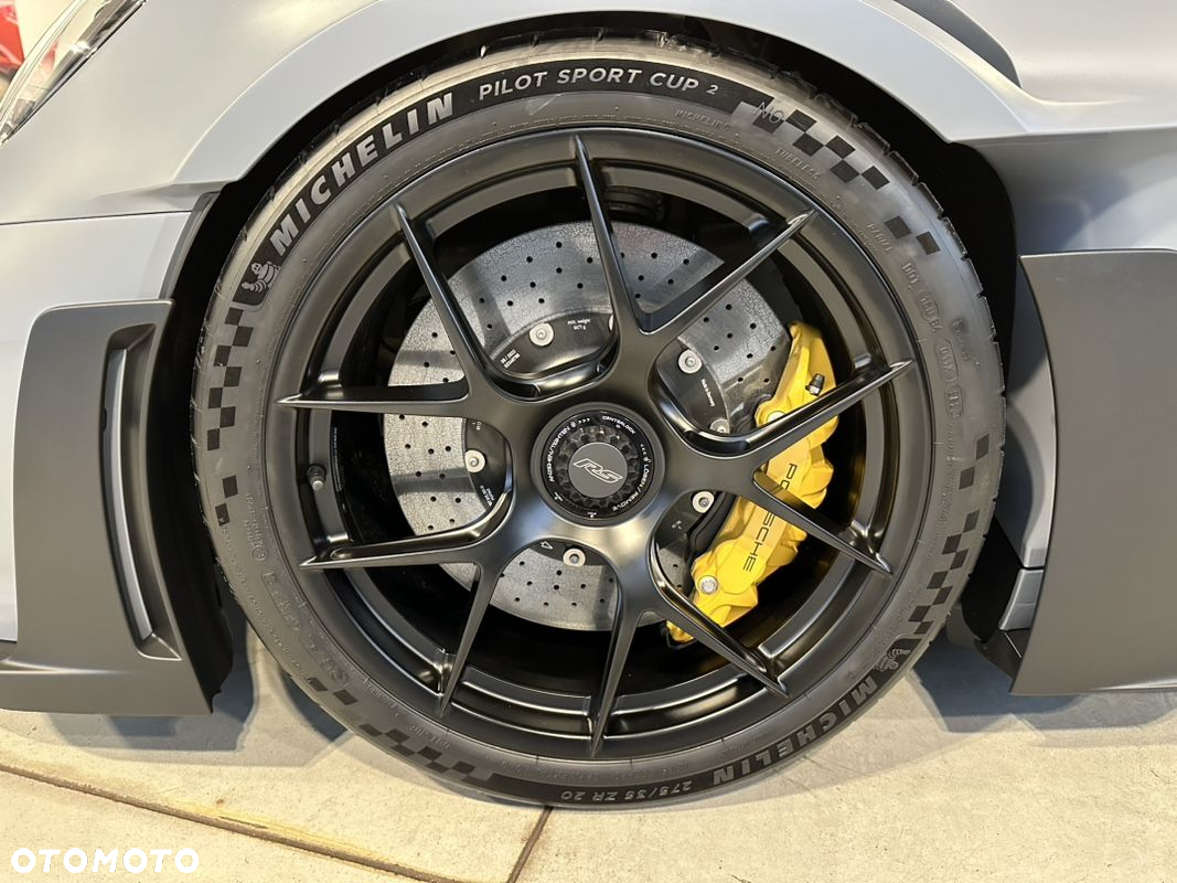 Porsche 911 GT3 RS - 23