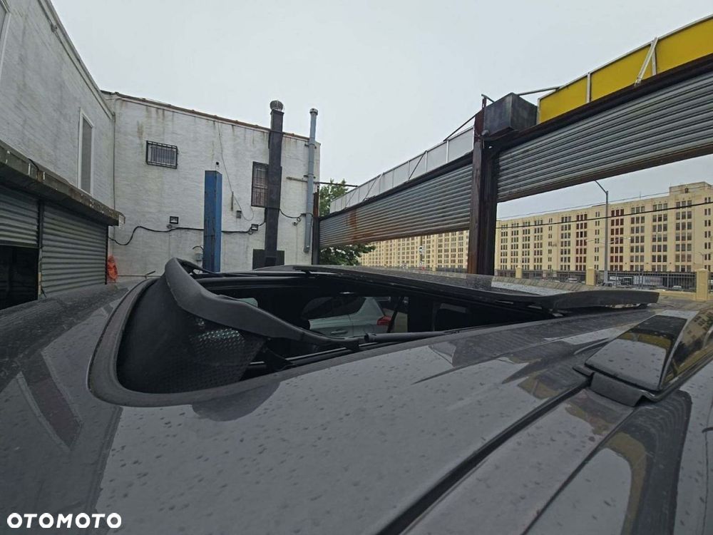 Toyota Sequoia 2023 photo 2