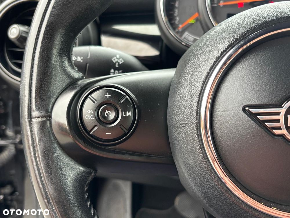 MINI ONE Standard - 34