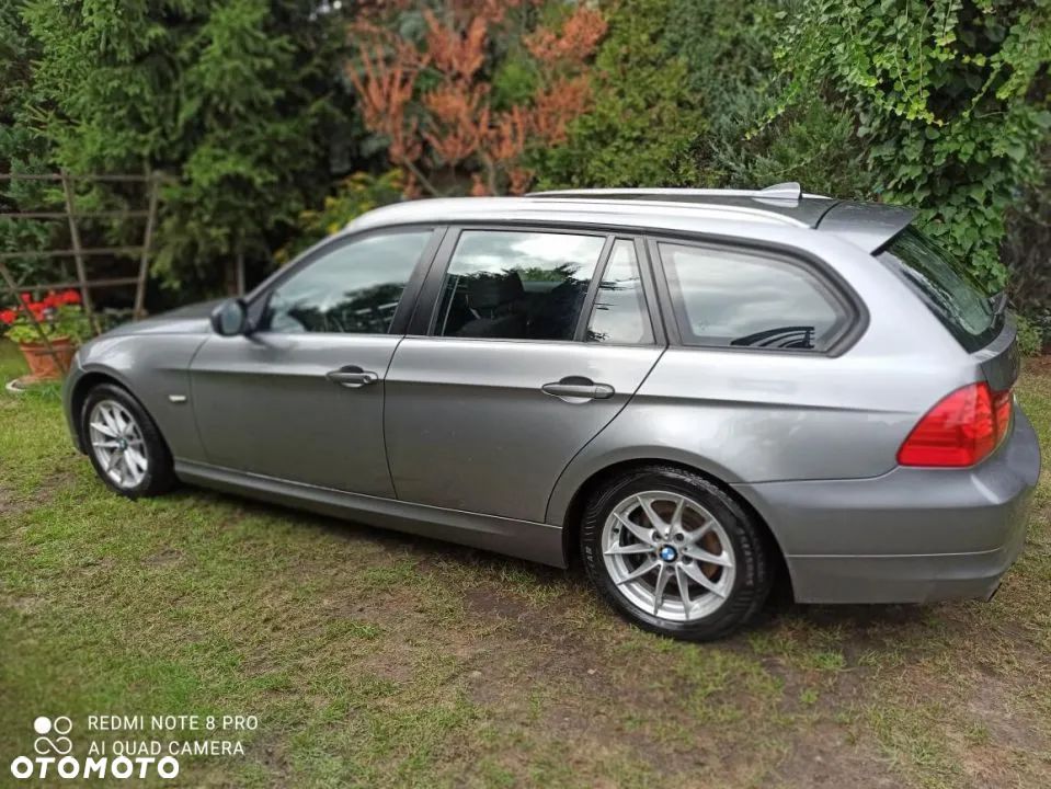 BMW Seria 3 318i Edition Exclusive - 3