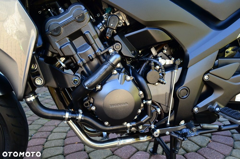 Honda CBF - 33