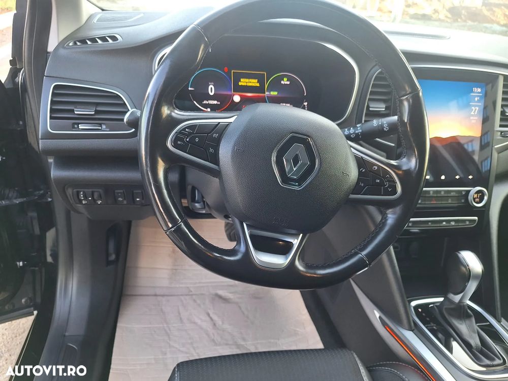 Renault Megane Grandtour E-TECH Plug-in 160 INTENS - 6