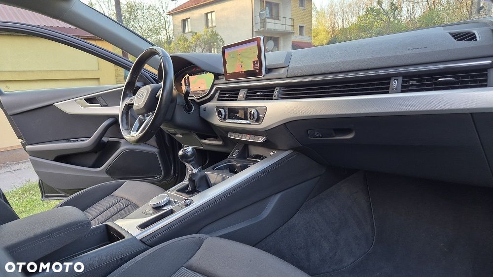 Audi A4 Avant 40 TFSI sport - 5