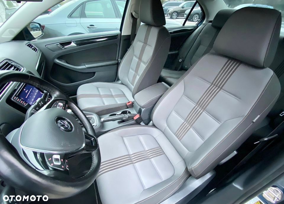 Volkswagen Jetta 1.4 TSI BMT Highline DSG - 10
