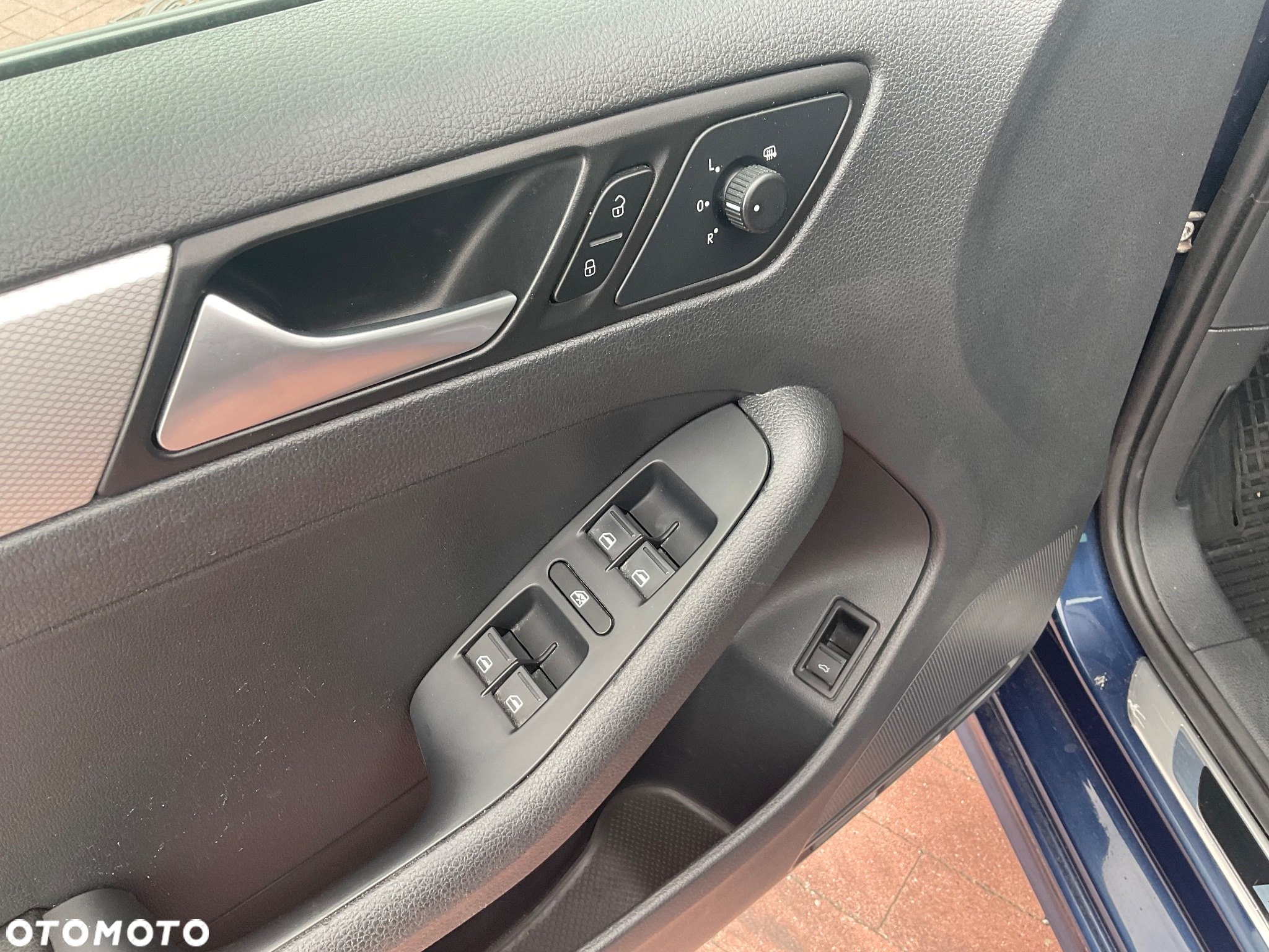 Volkswagen Jetta 2.0 TDI Life - 26