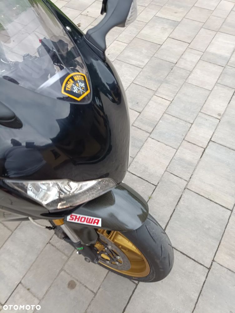 Honda CBR - 4