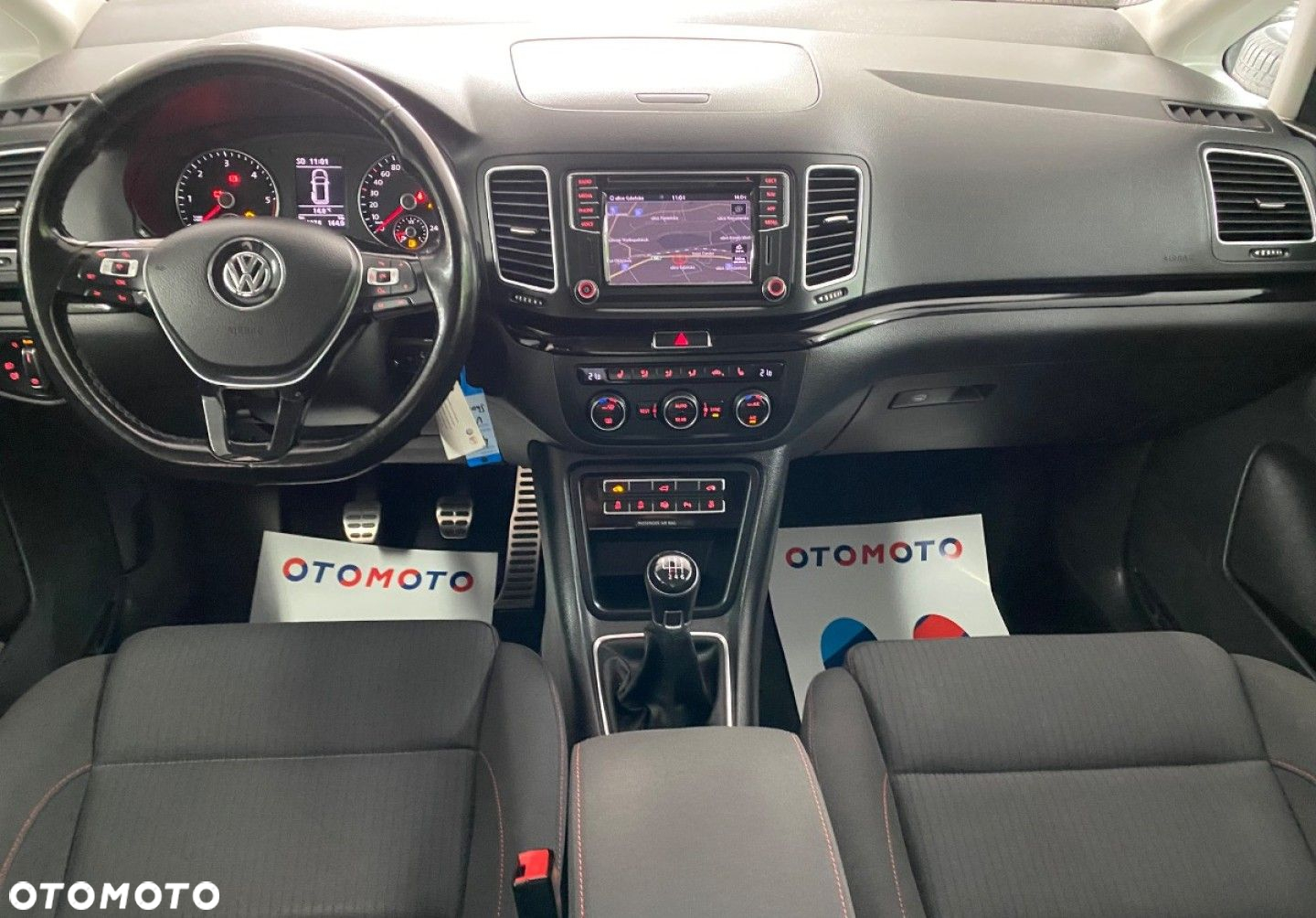 Volkswagen Sharan - 11
