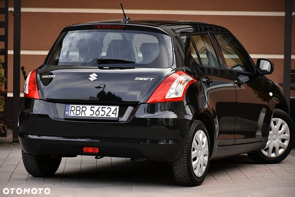 Suzuki Swift - 3