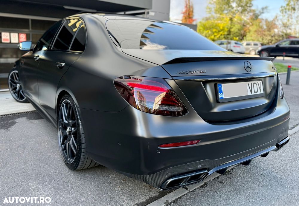 Mercedes-Benz E AMG 63 S 4MATIC - 5