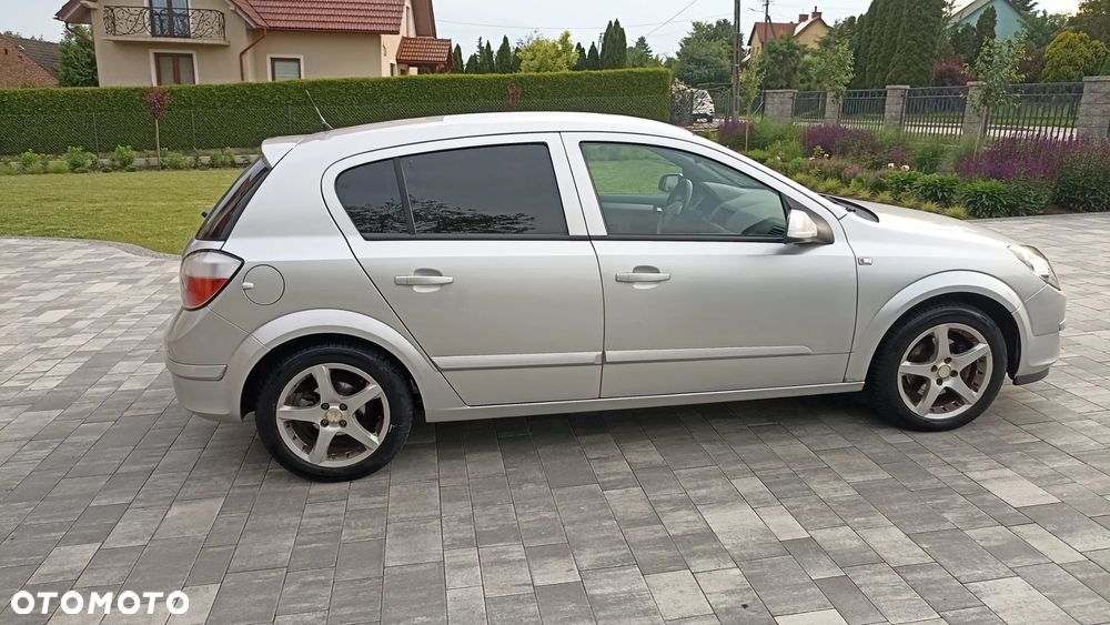 Opel Astra - 4