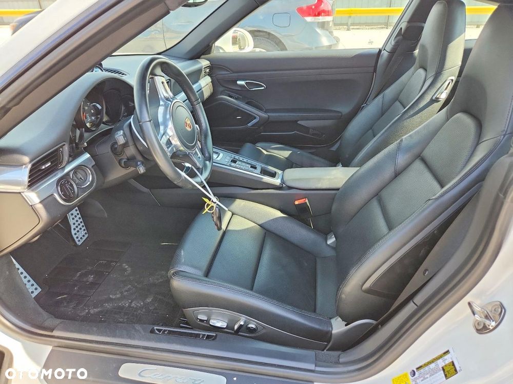 Porsche 911 Carrera Tiptronic S - 8