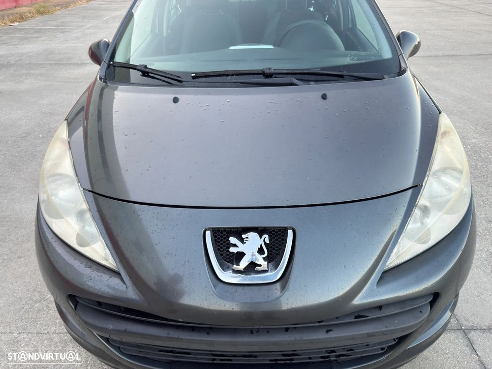 Peugeot 207 - 6